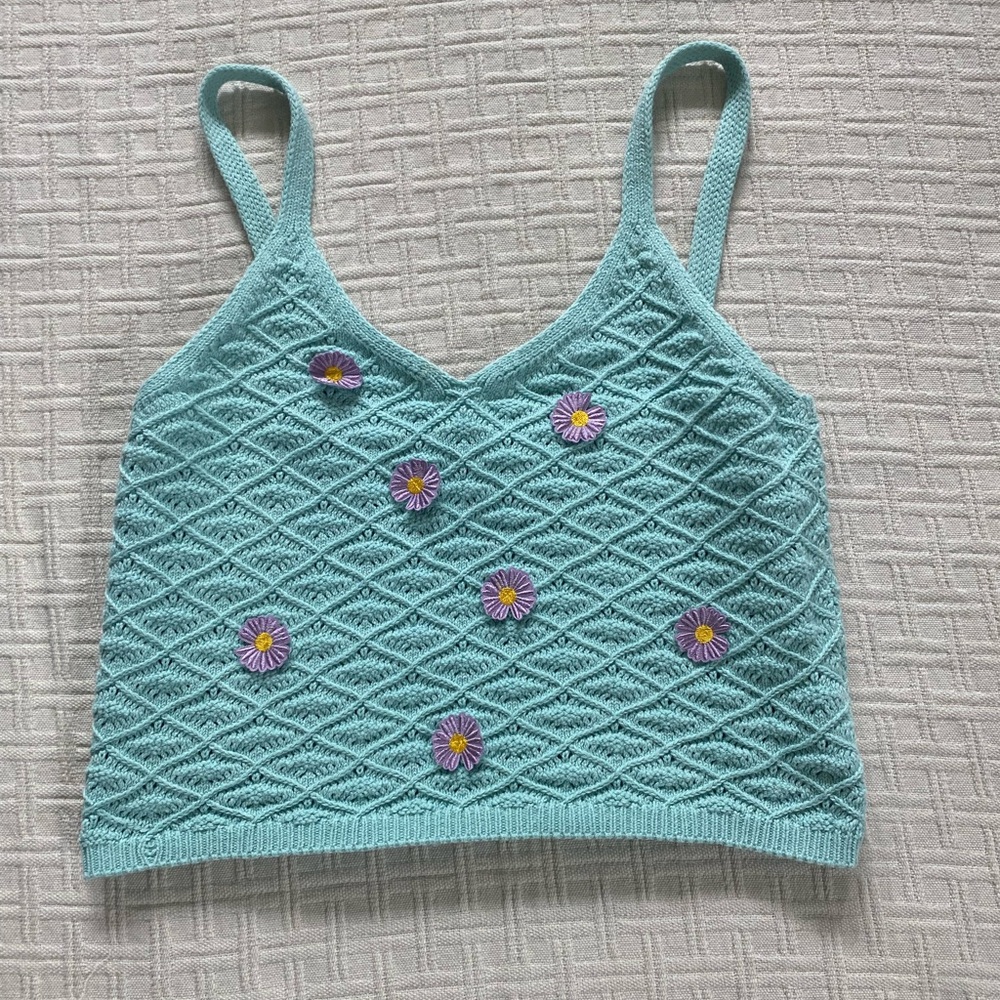 Sweet Republic mint crochet daisy tank.